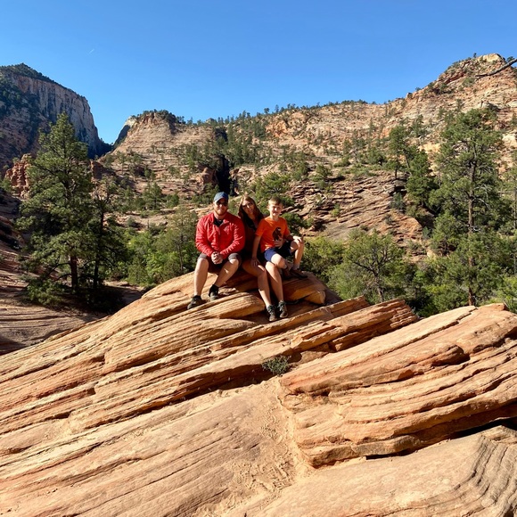 Meet your Posher, Kristin - Picture 6 of 16